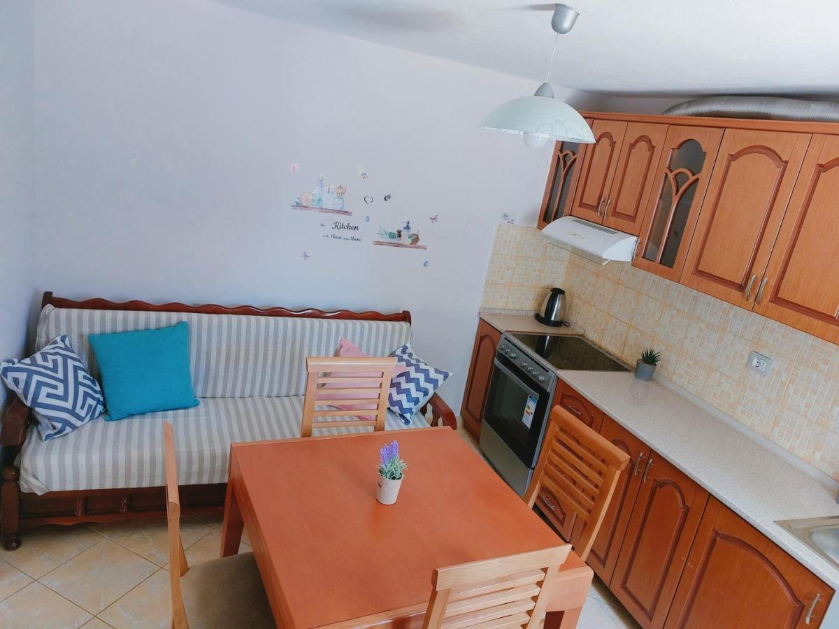 Orange Guest House Dhermi Exterior photo